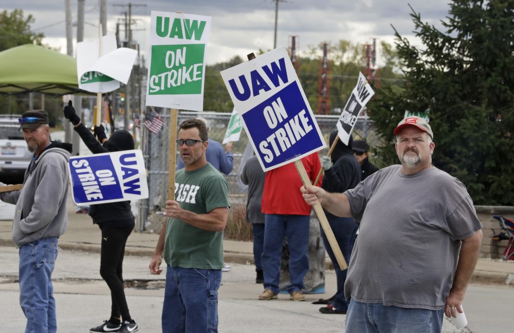 General_Motors_Strike_01250