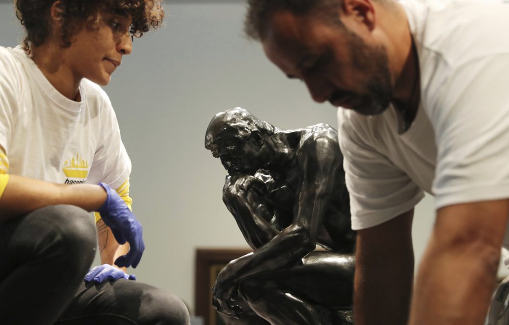 Louvre_Abu_Dhabi_Rodin_Thinker_84876