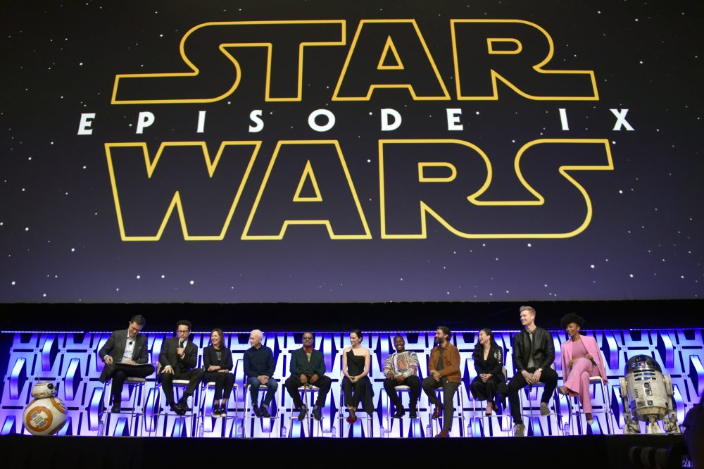Stephen Colbert, J.J. Abrams, Kathleen Kennedy, Anthony Daniels, Billy Dee Williams, Daisy Ridley, John Boyega, Oscar Isaac, Kelly Marie Tran, Joonas Suotamo, Naomi Ackie