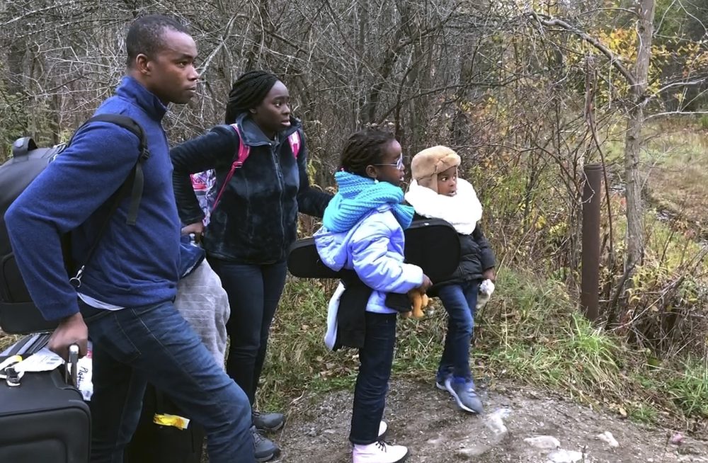 Asylum_US_Canada_42362