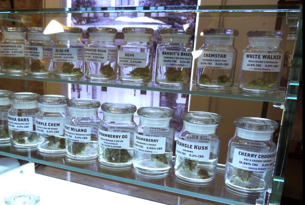 Marijuana_Michigan_Illinois_11995
