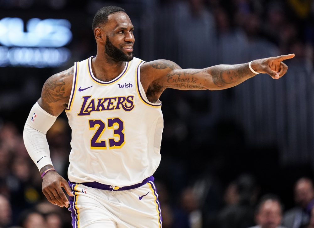 Lakers_Nuggets_Basketball_92301