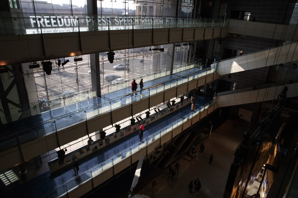 Newseum_Closing_92935