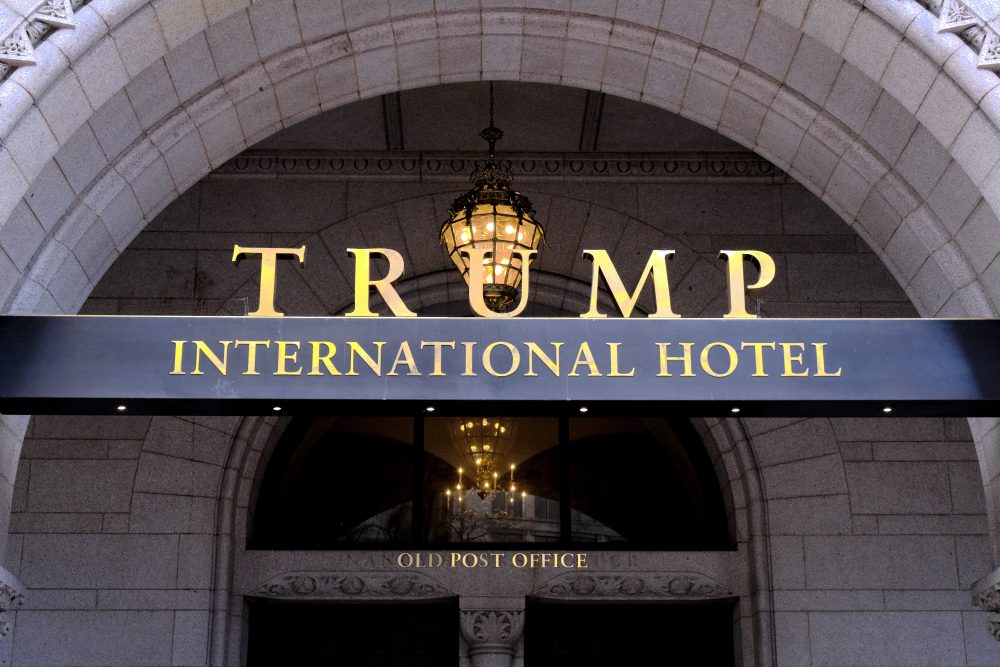 Trump_Hotel_GOP_Fundraiser_88973