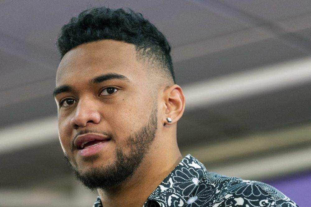 Alabama_Tagovailoa_Football_65174