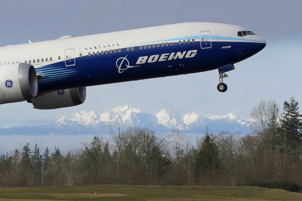 Earns_Boeing_86842