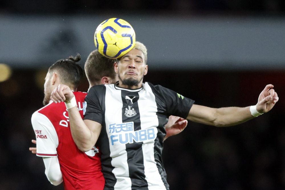 Britain_Soccer_Premier_League_65704