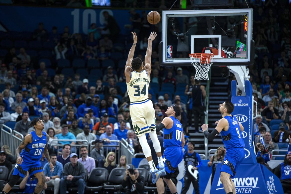 Bucks_Magic_Basketball_86682