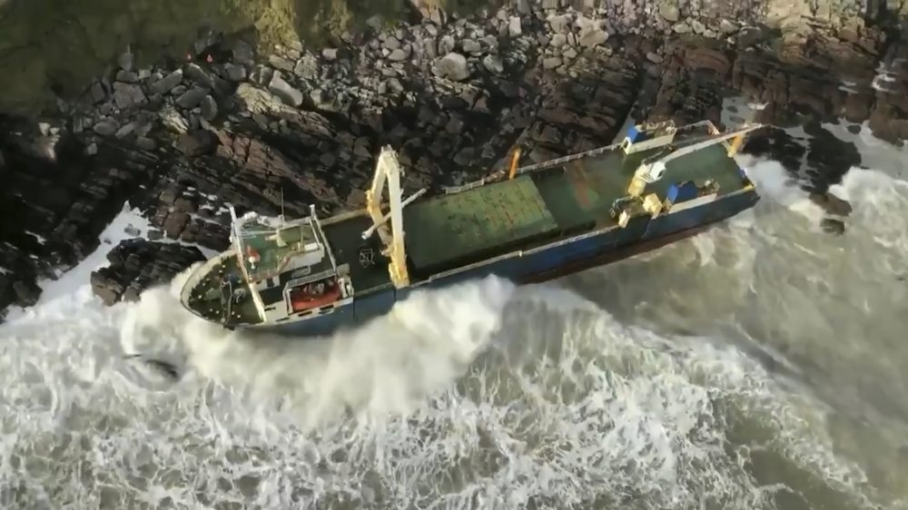 Ireland_Ghost_Ship_02417