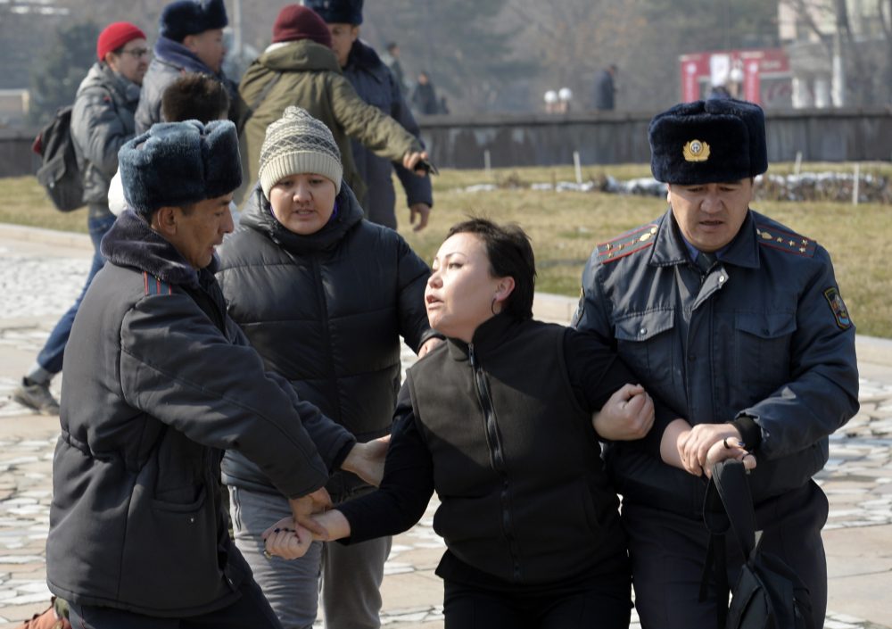 Kyrgyzstan_Women's_Day_32401