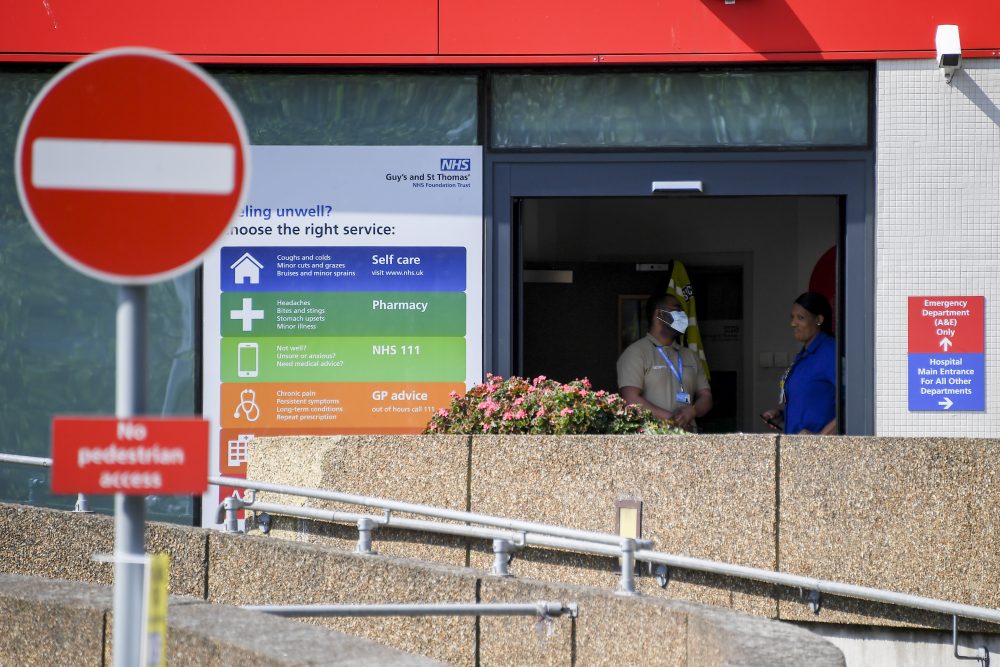 Virus_Outbreak_Britain_03368