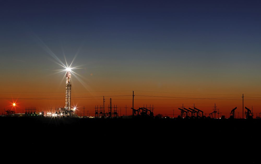 Virus_Outbreak_Texas_Oil_22213