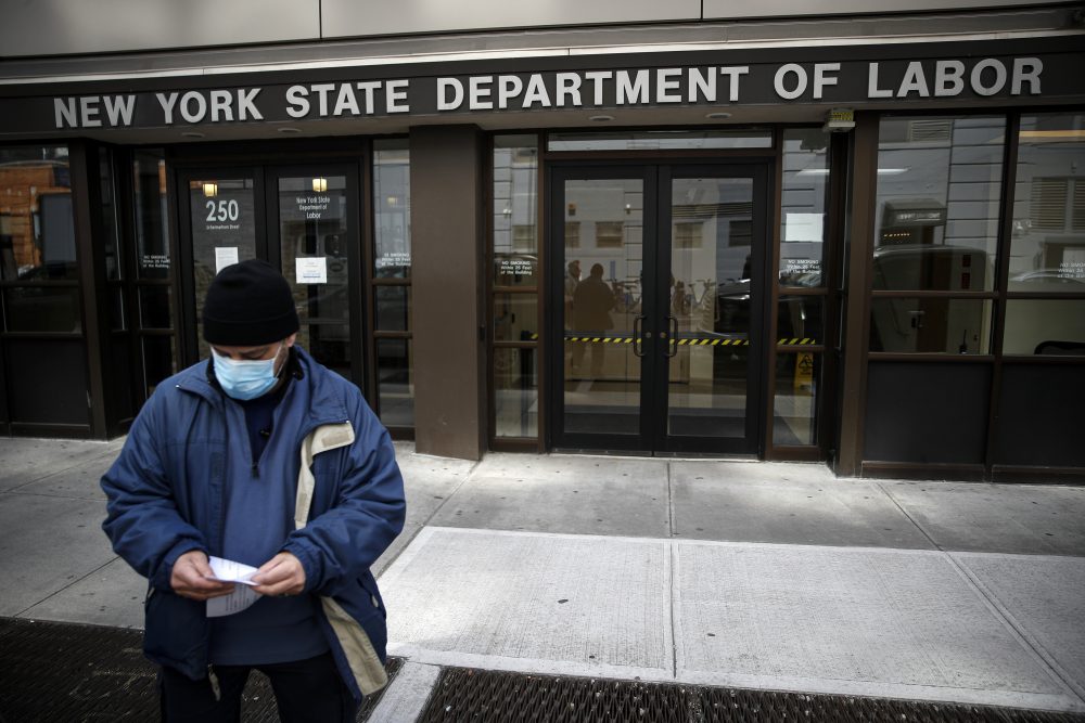 Virus_Outbreak_Unemployment_Overload_94886