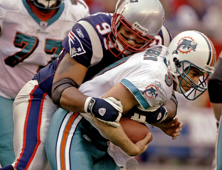 Former New England Patriots defensive lineman Richard Seymour, who was the team's first-round pick in 2001, was elected to the team's Hall of Fame on Monday.