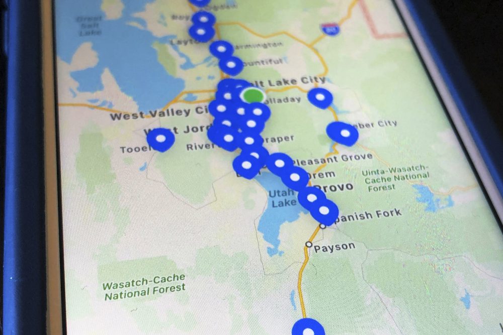 Virus_Outbreak_Phone_Surveillance_98543