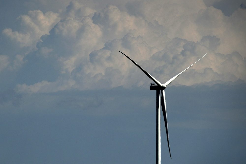 Virus_Outbreak_Renewable_Energy_65182