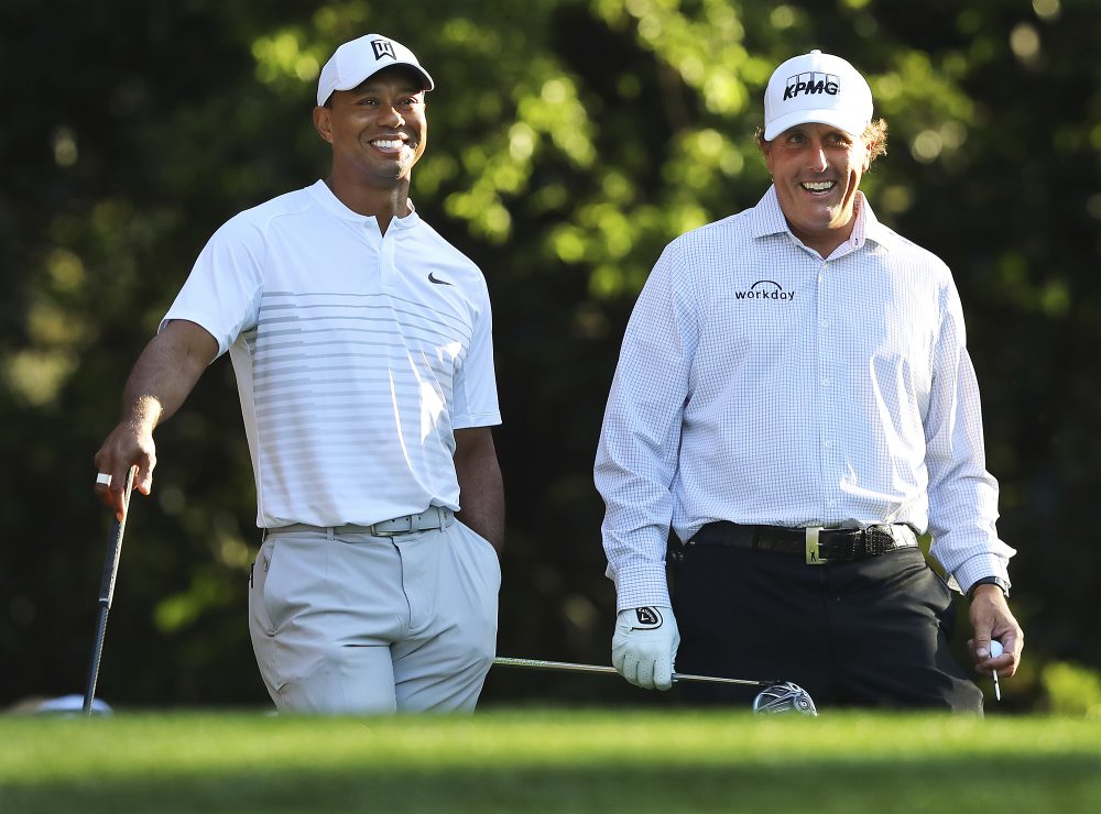Woods_Mickelson_Match_34121