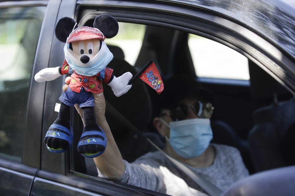 APTOPIX_Virus_Outbreak_California_26538