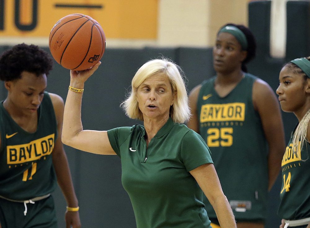 NCAA_Preseason_Basketball_50508