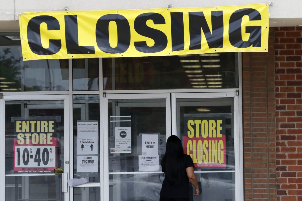 Store_Closing_Economy_70319