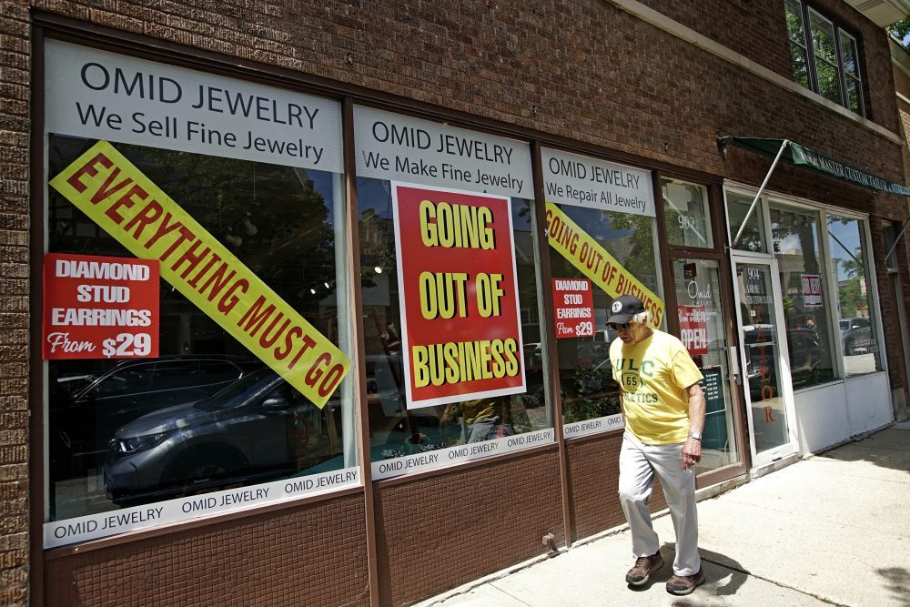 Virus_Outbreak_Illinois_Unemployment_95700