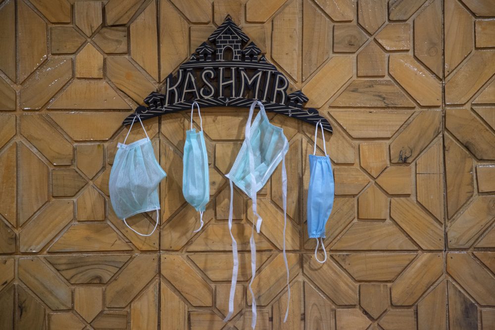 Virus_Outbreak_India_Kashmir_51836