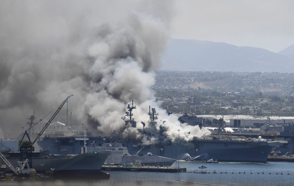 Navy_Ship_Fire_32437