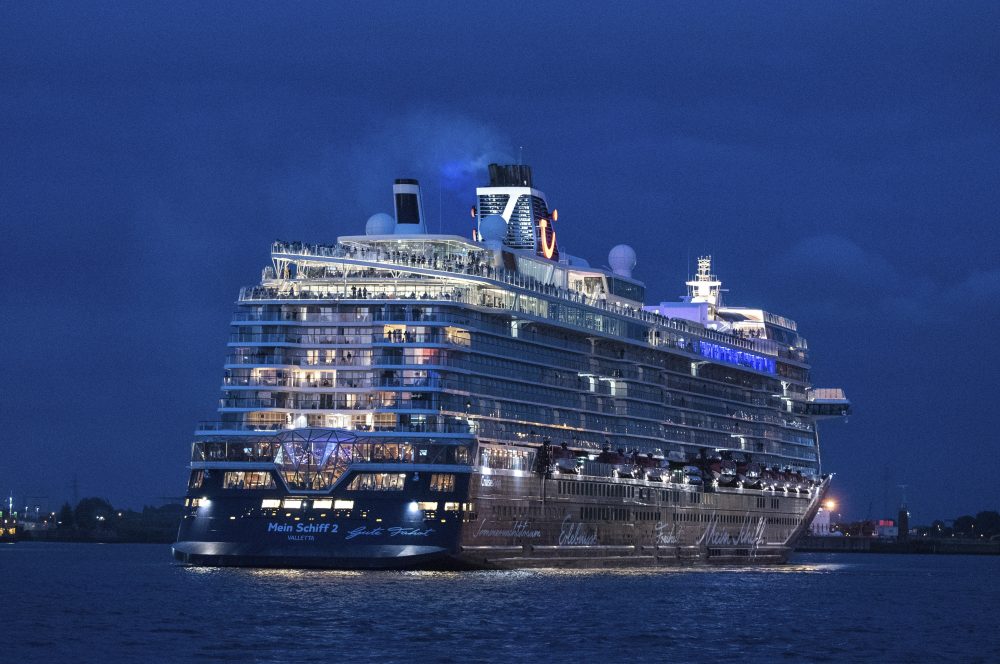Virus_Outbreak_Germany_Cruises_20651