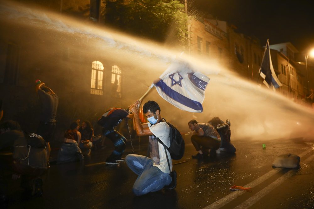 Virus_Outbreak_Israel_Young_Protesters_90345
