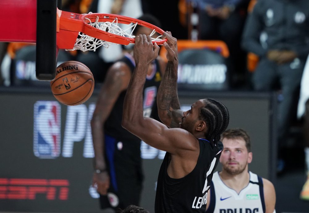Clippers_Mavericks_Basketball_87047