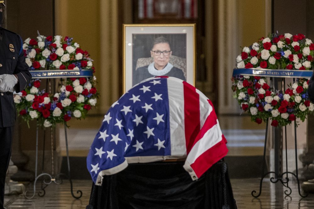 APTOPIX_Supreme_Court_Ginsburg_Lying_in_State_80629