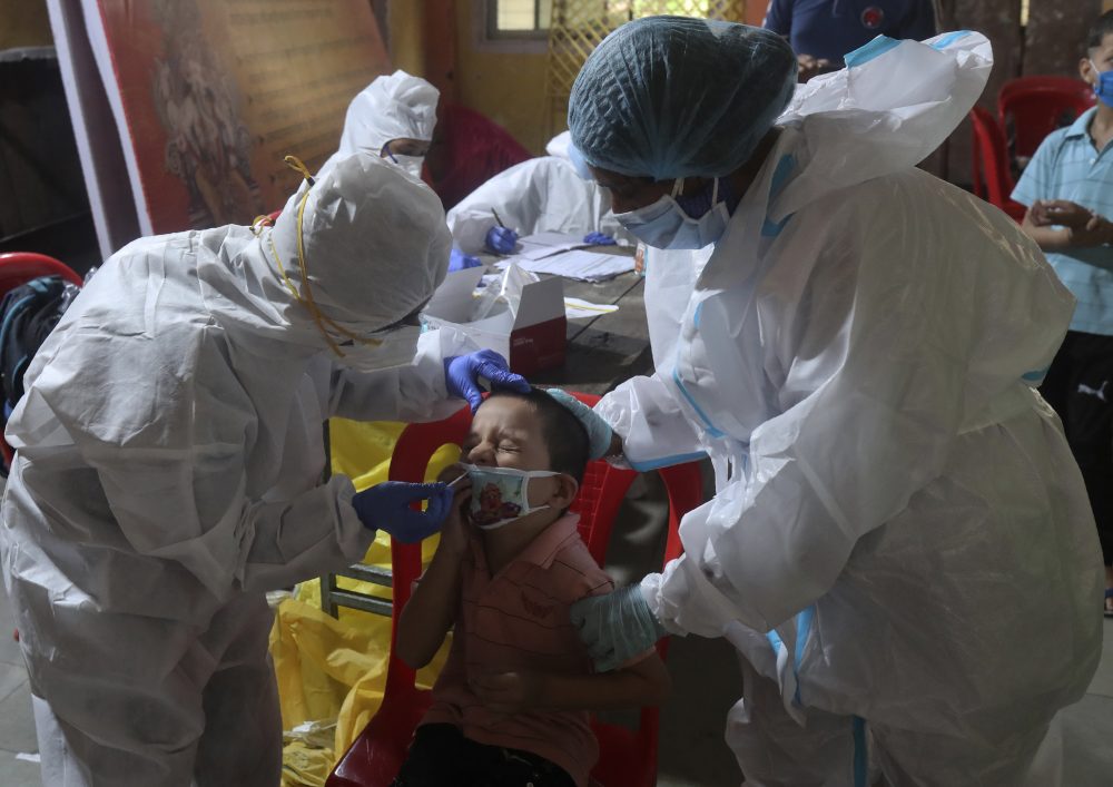 APTOPIX_Virus_Outbreak_India_69334