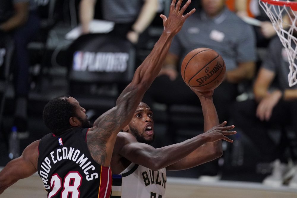 Bucks_Heat_Basketball_45308