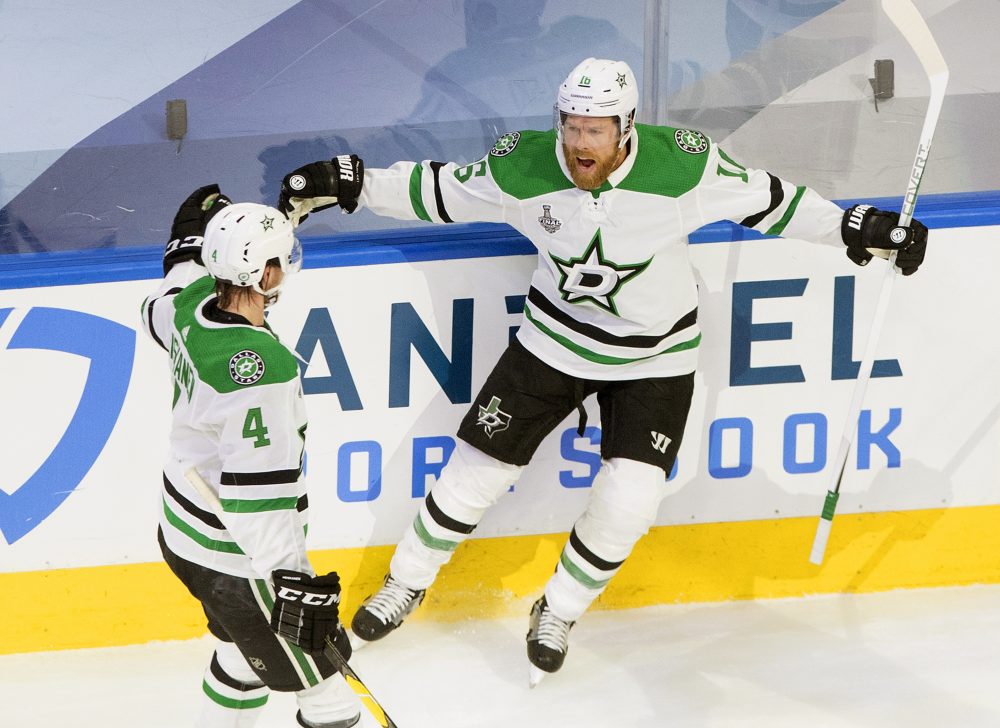 Stanley_Cup_Lightning_Stars_Hockey_73492