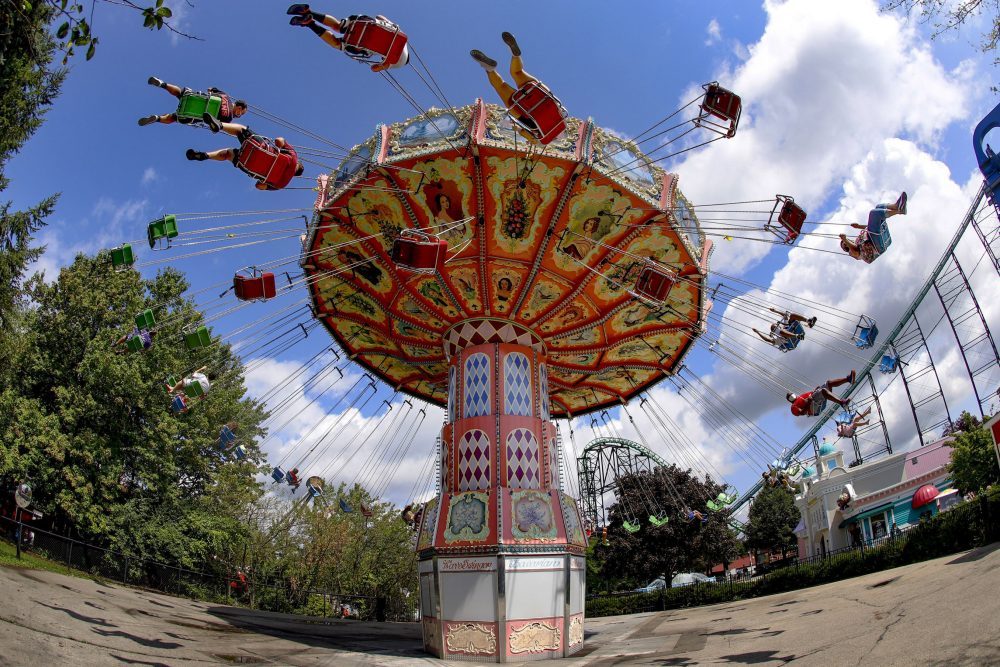 Theme_Parks-Slow_Reopening_73567
