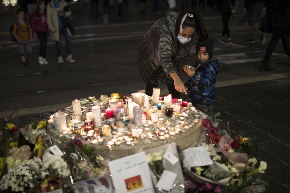 APTOPIX_France_Attack_21489
