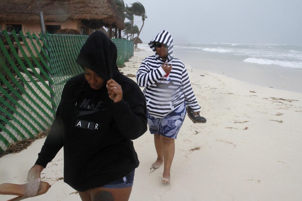 APTOPIX_Mexico_Tropical_Weather_41381