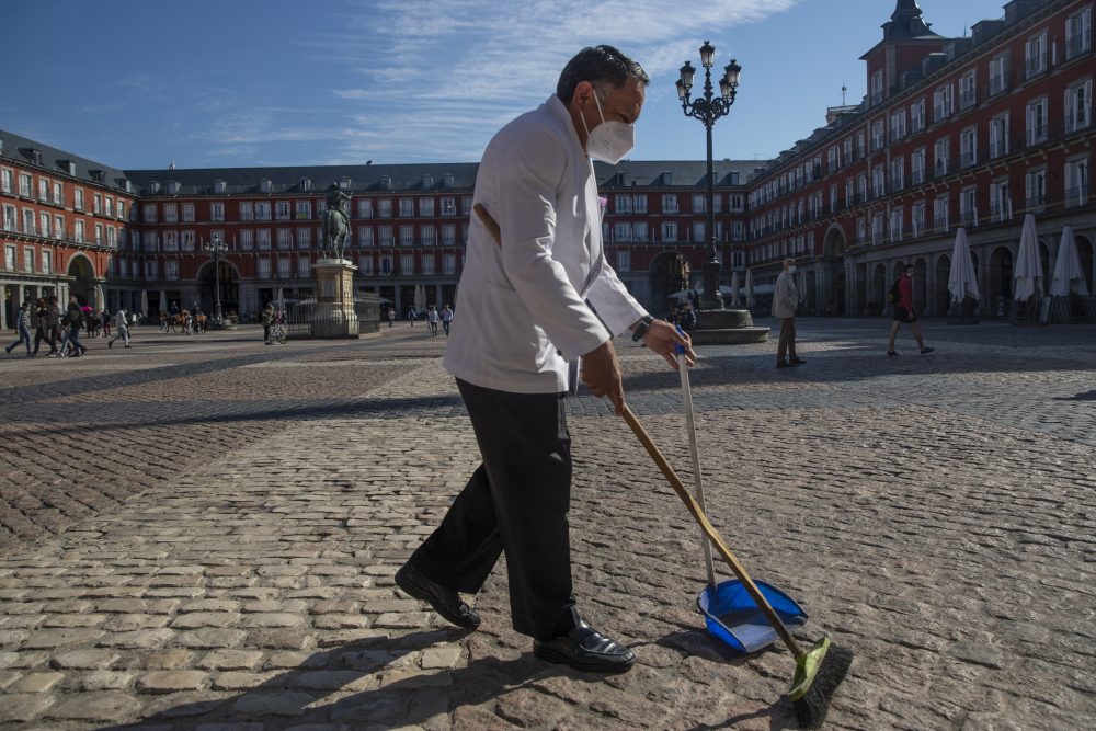 Europe_Economic_Relapse_10992