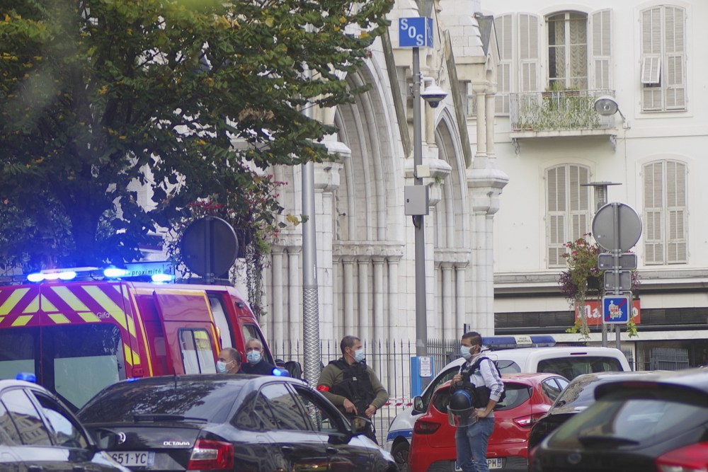 France_Attack_34745