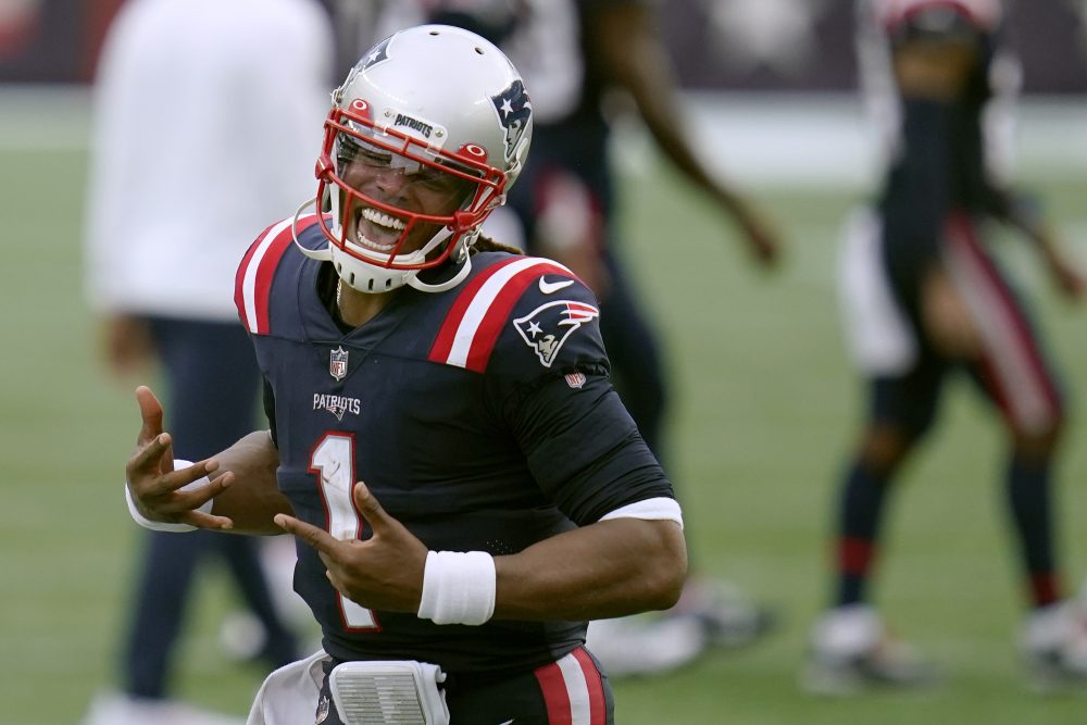 Raiders_Patriots_Football_61211