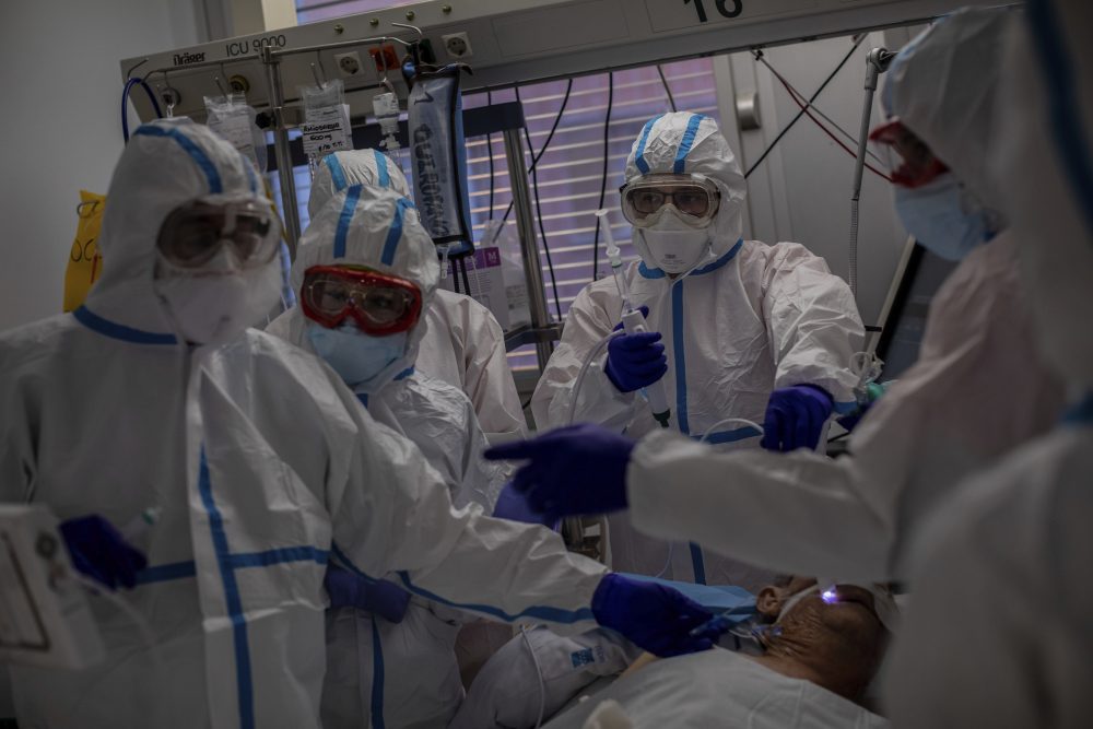 Virus_Outbreak_27930