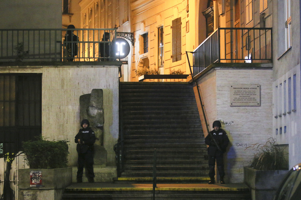 APTOPIX_Austria_Police_Operation_71996