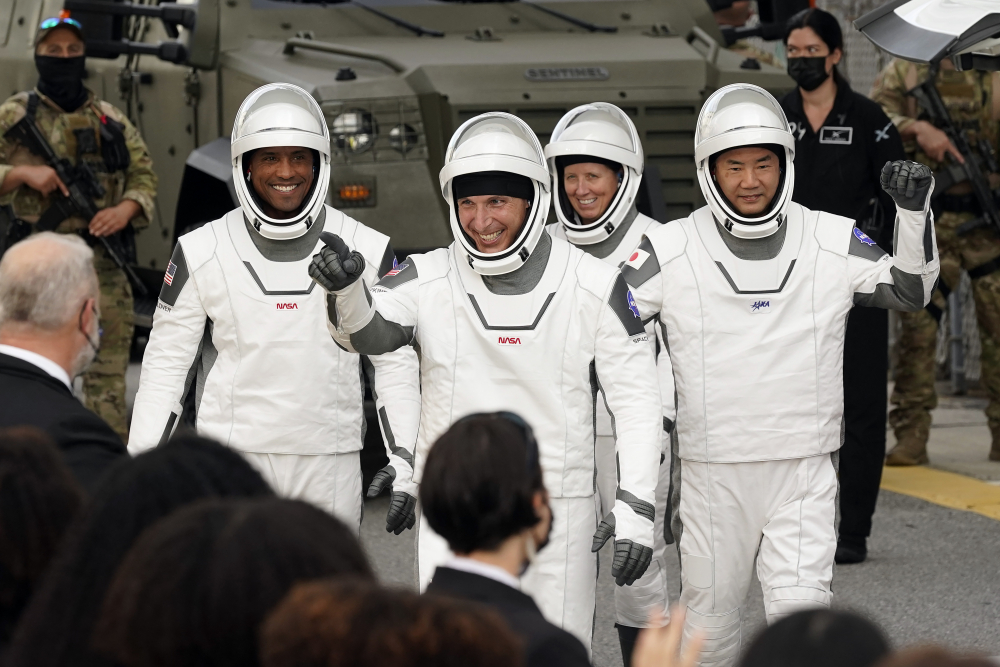 Soichi Noguchi, Shannon Walker, Michael Hopkins, Victor Glover