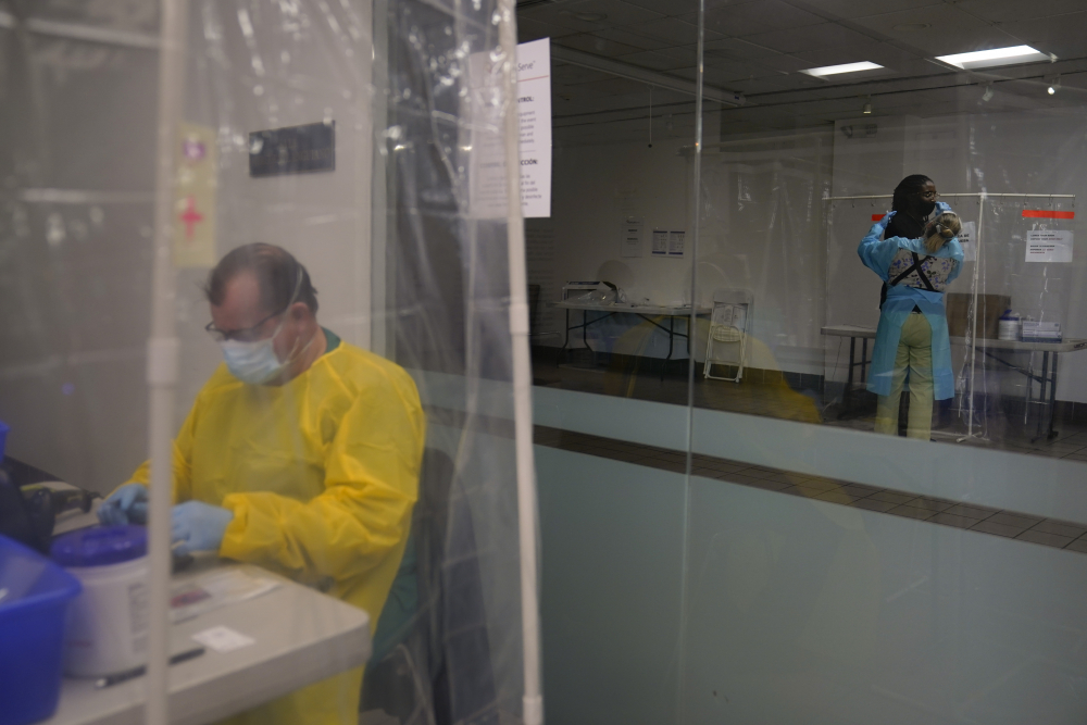 APTOPIX_Virus_Outbreak_California_95833