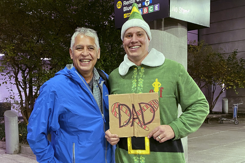 Buddy_Meets_Dad_52644