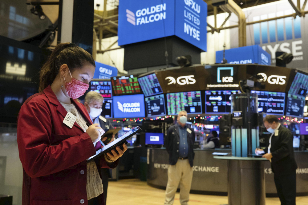 Financial_Markets_Wall_Street-Golden_Falcon_IPO_40017