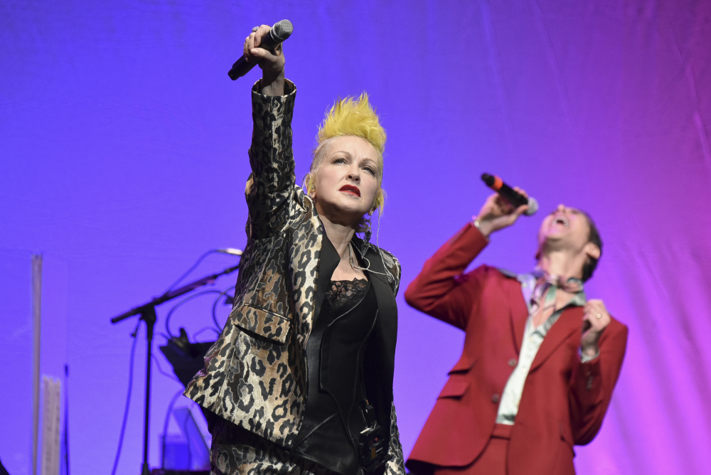 Cyndi Lauper, Perry Farrell