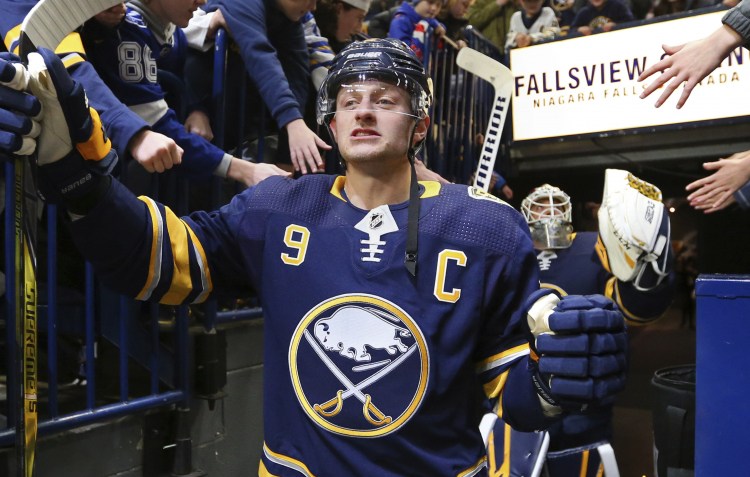 Sabres_Eichel_Hockey_64174
