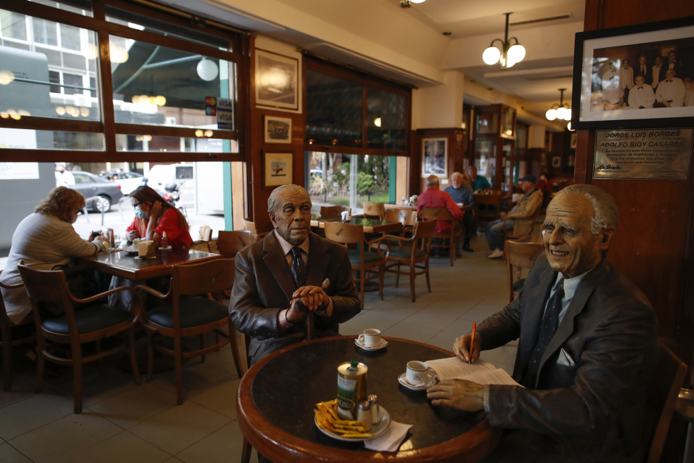 Virus_Outbreak_Argentina_Collapsing_Cafes_81580