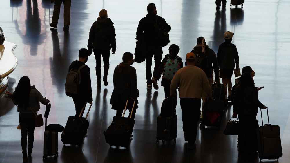 Virus_Outbreak_Holiday_Travel_47387